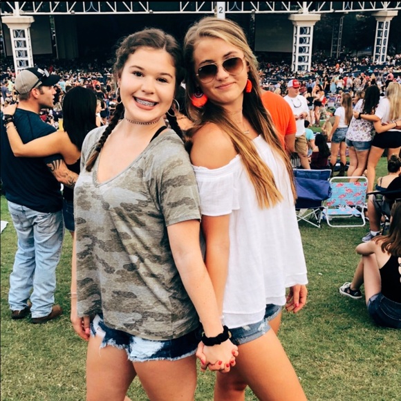 Meet your Posher, Kiara - Picture 1 of 1